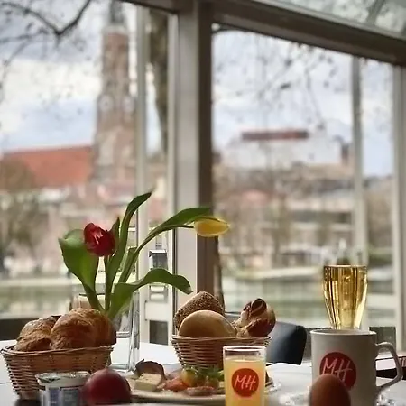 Roomingtons Kaiserhof Hotel 4*