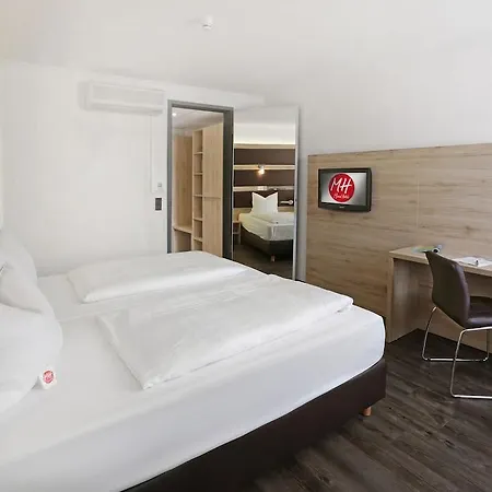 Hotel Roomingtons Kaiserhof 4*