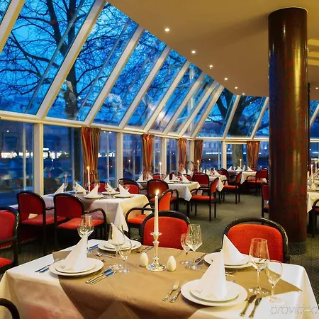 Roomingtons Kaiserhof Hotel 4*