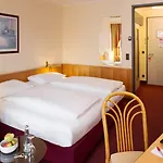 Michel Kaiserhof An Der Isar Stadtzentrum 4* Ландсхут
